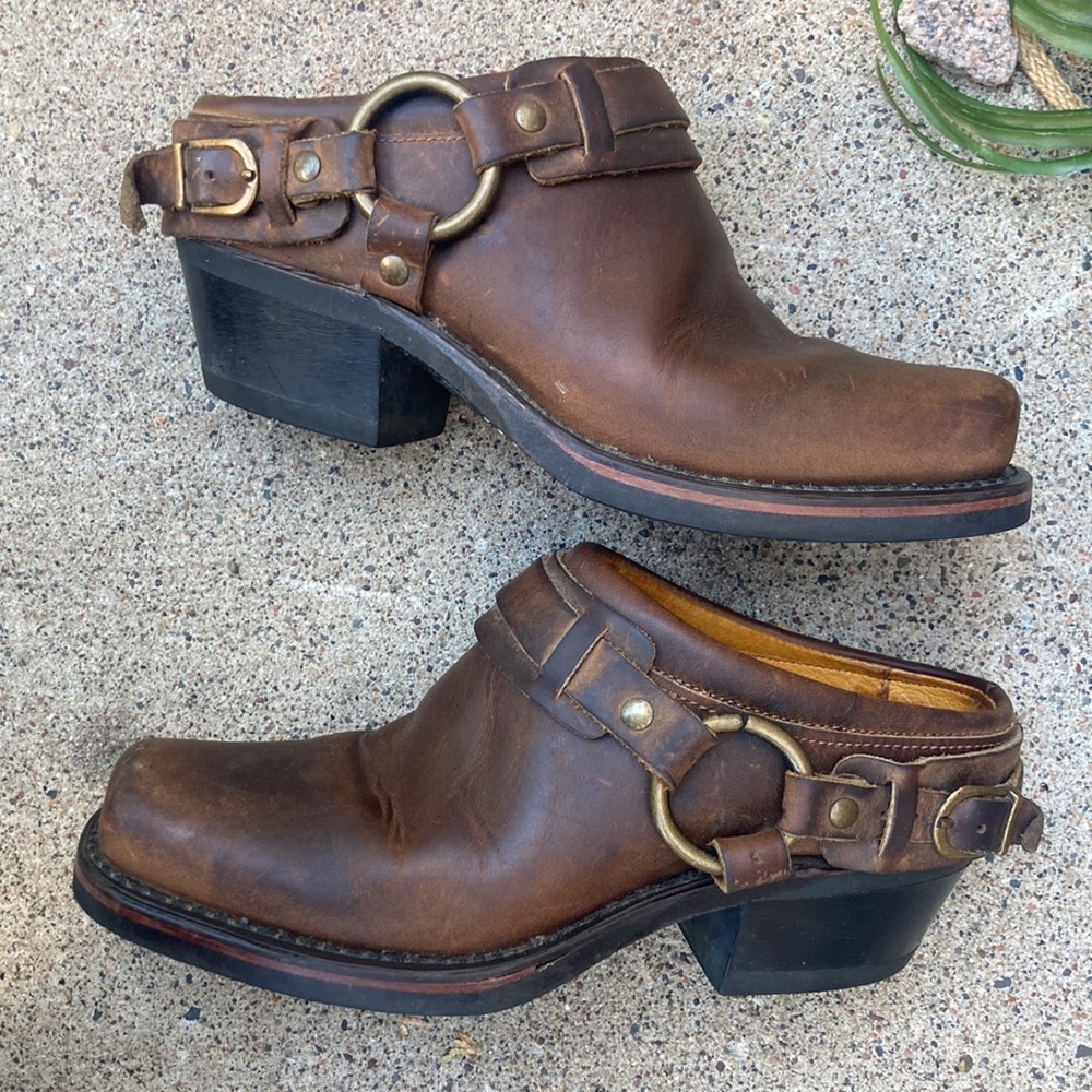 ☀️ Frye Harness Brown Leather Mules/ Clogs - Picture 16 of 16